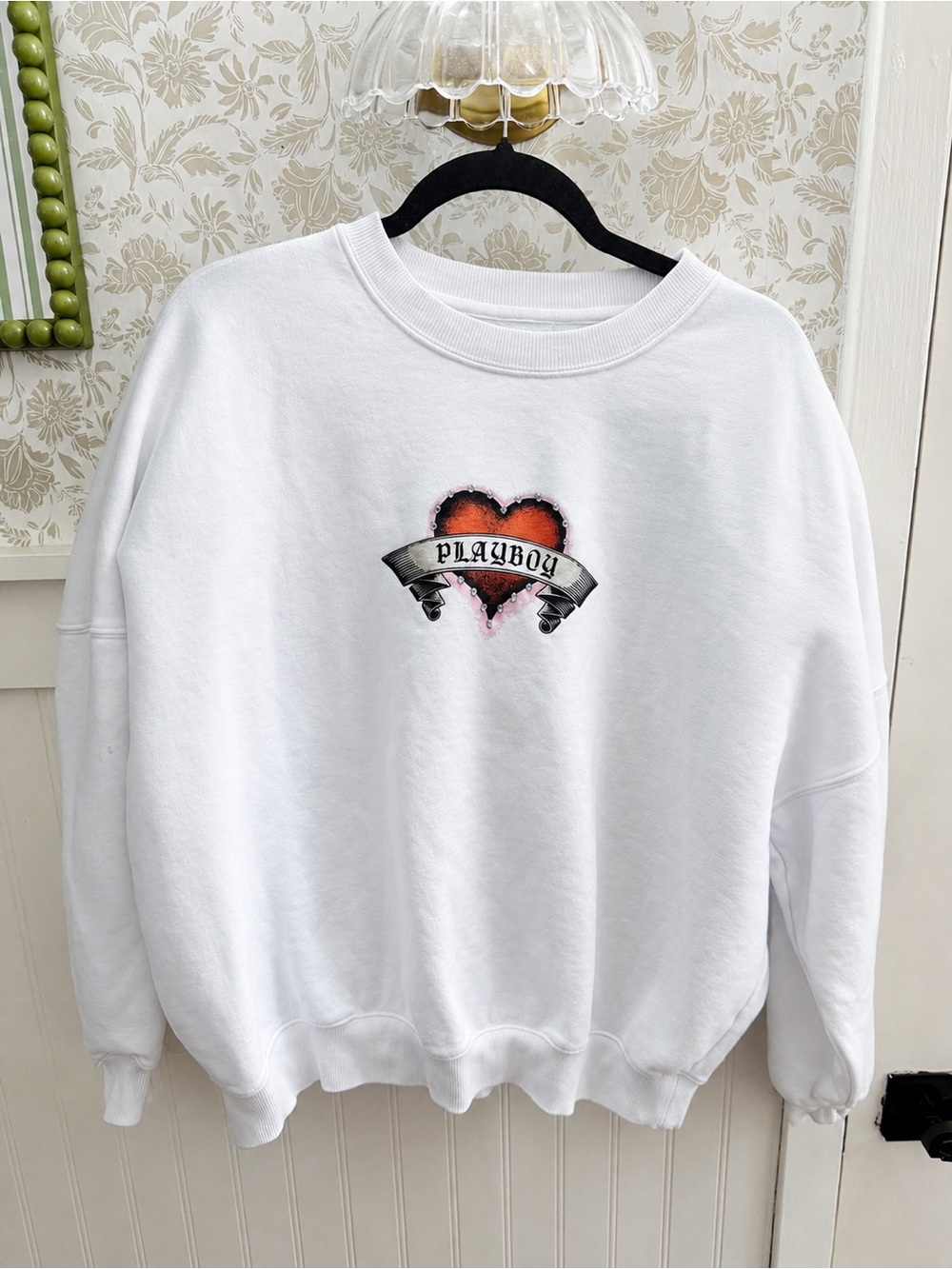 Playboy by PacSun White Heart Embellished Crewneck Sweatshirt Small Y2K